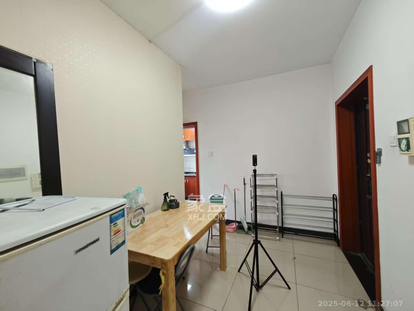 菁华源 2室1厅1卫 1300.0元/月 菁华源 2室1厅1卫 1300.0元/月室内图