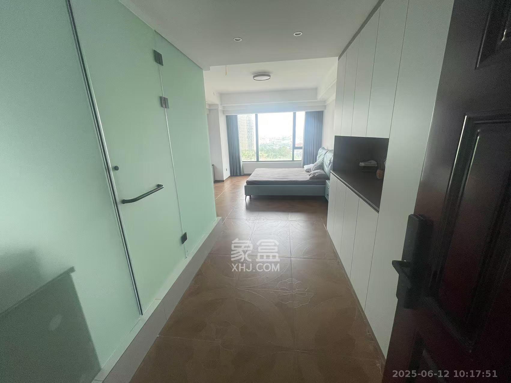 华润翡翠府  1室0厅0卫    16000.0元/月 华润翡翠府  1室0厅0卫    16000.0元/月室内图