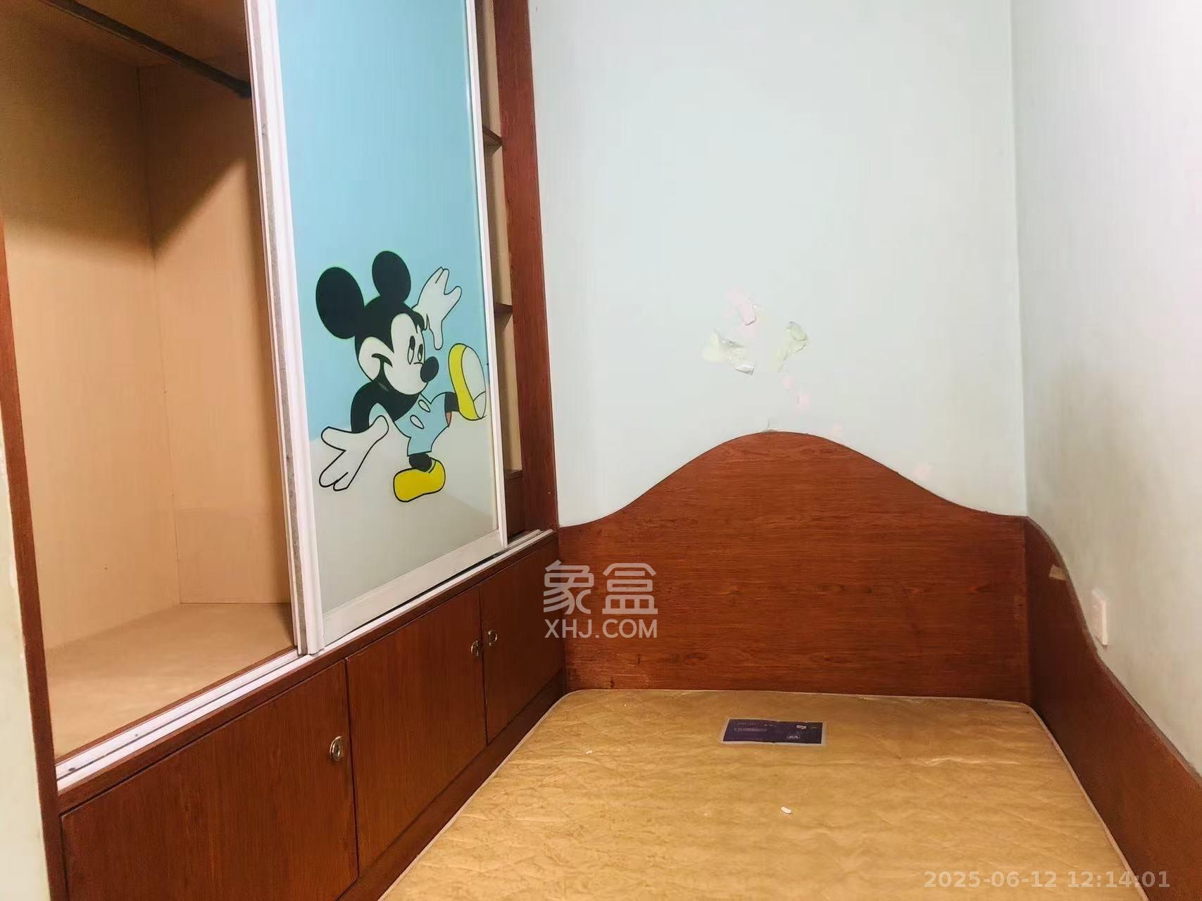 湘江世纪城融江苑  3室2厅1卫   1900.00元/月室内图