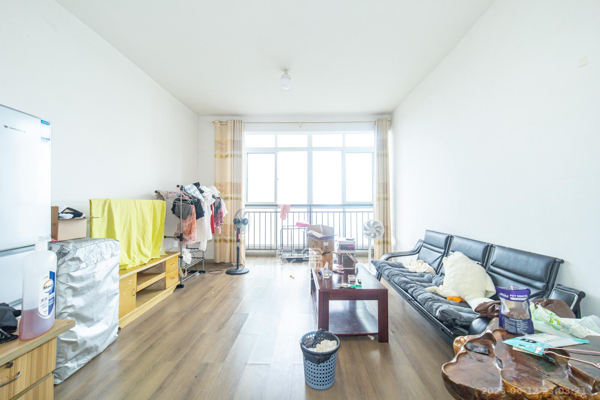 楚天世纪城东苑 2室2厅1卫 52.8万 楚天世纪城东苑 2室2厅1卫 52.8万客厅