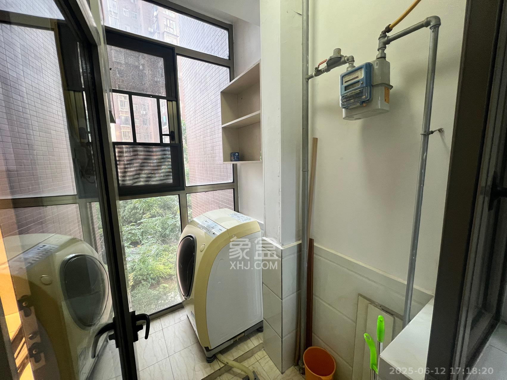 富兴嘉城(富兴汇中央) 2室2厅1卫 2500.0元/月 富兴嘉城(富兴汇中央) 2室2厅1卫 2500.0元/月室内图