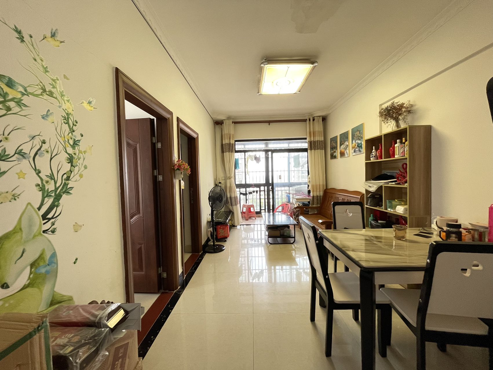 凤翔花园(A区) 2室2厅1卫 75.0万 凤翔花园(A区) 2室2厅1卫 75.0万客厅