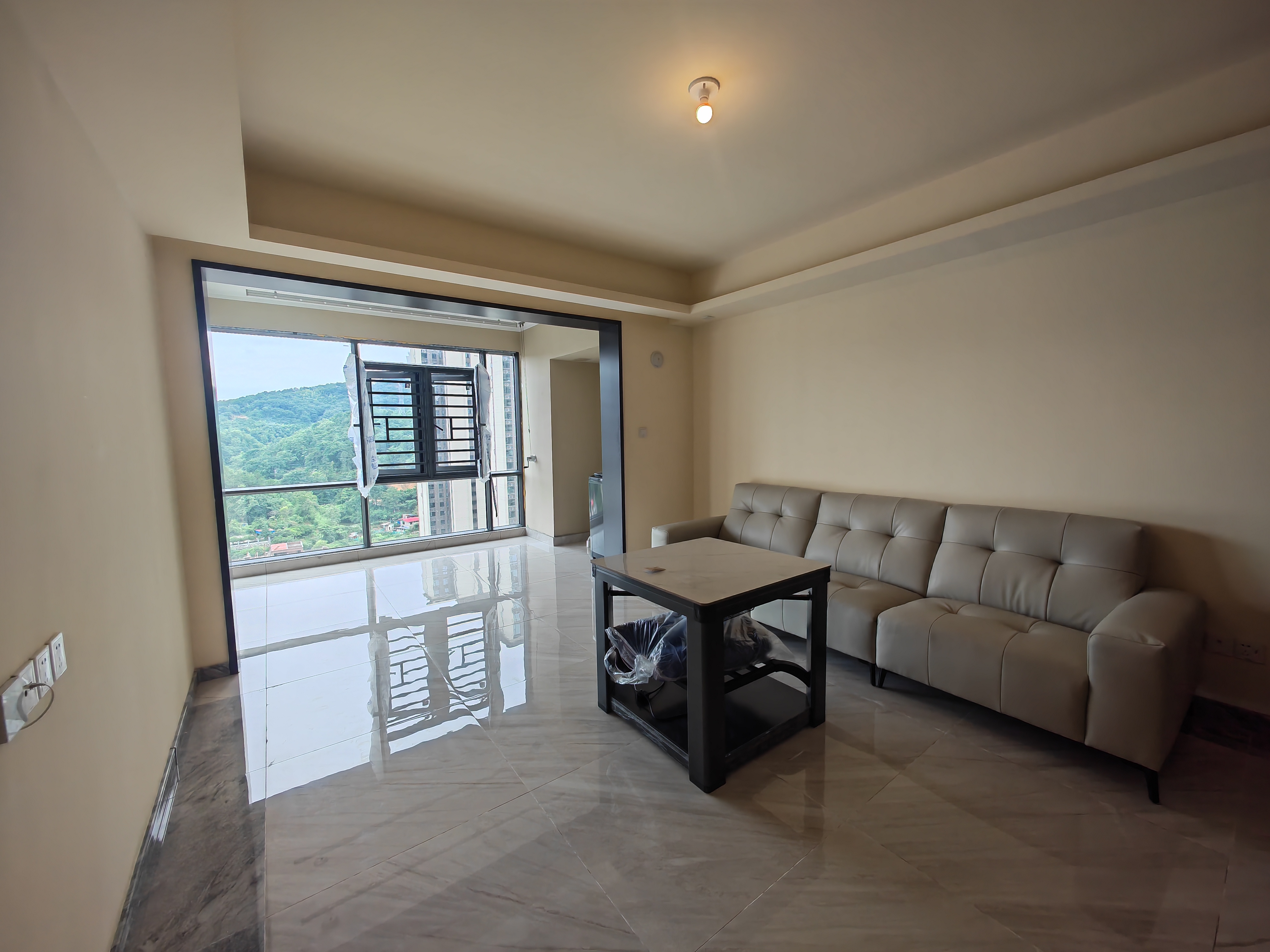 碧桂园翘楚棠 3室2厅2卫 1800.0元/月 碧桂园翘楚棠 3室2厅2卫 1800.0元/月室内图