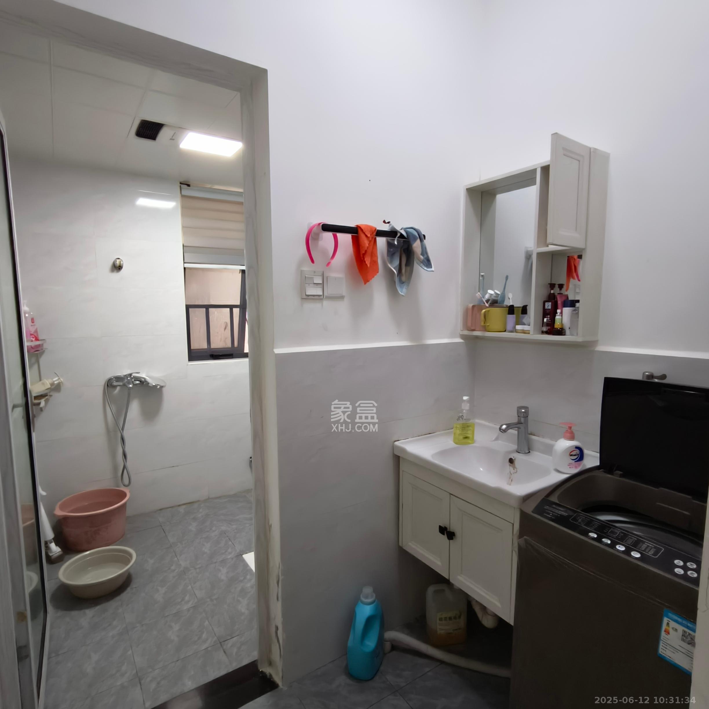 湘江世纪城融江苑 3室2厅1卫 2000.0元/月 湘江世纪城融江苑 3室2厅1卫 2000.0元/月室内图