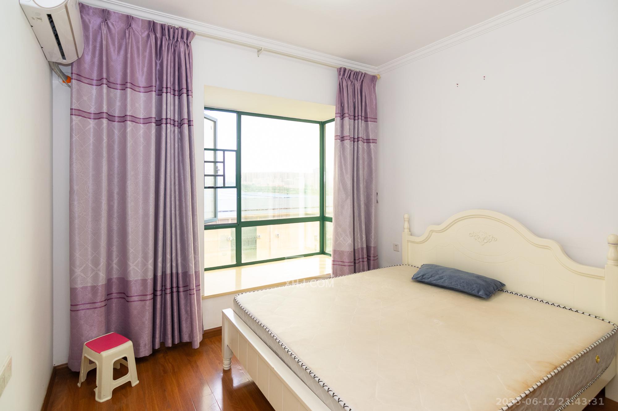 富基世纪公园 3室2厅1卫 62.8万 富基世纪公园 3室2厅1卫 62.8万卧室