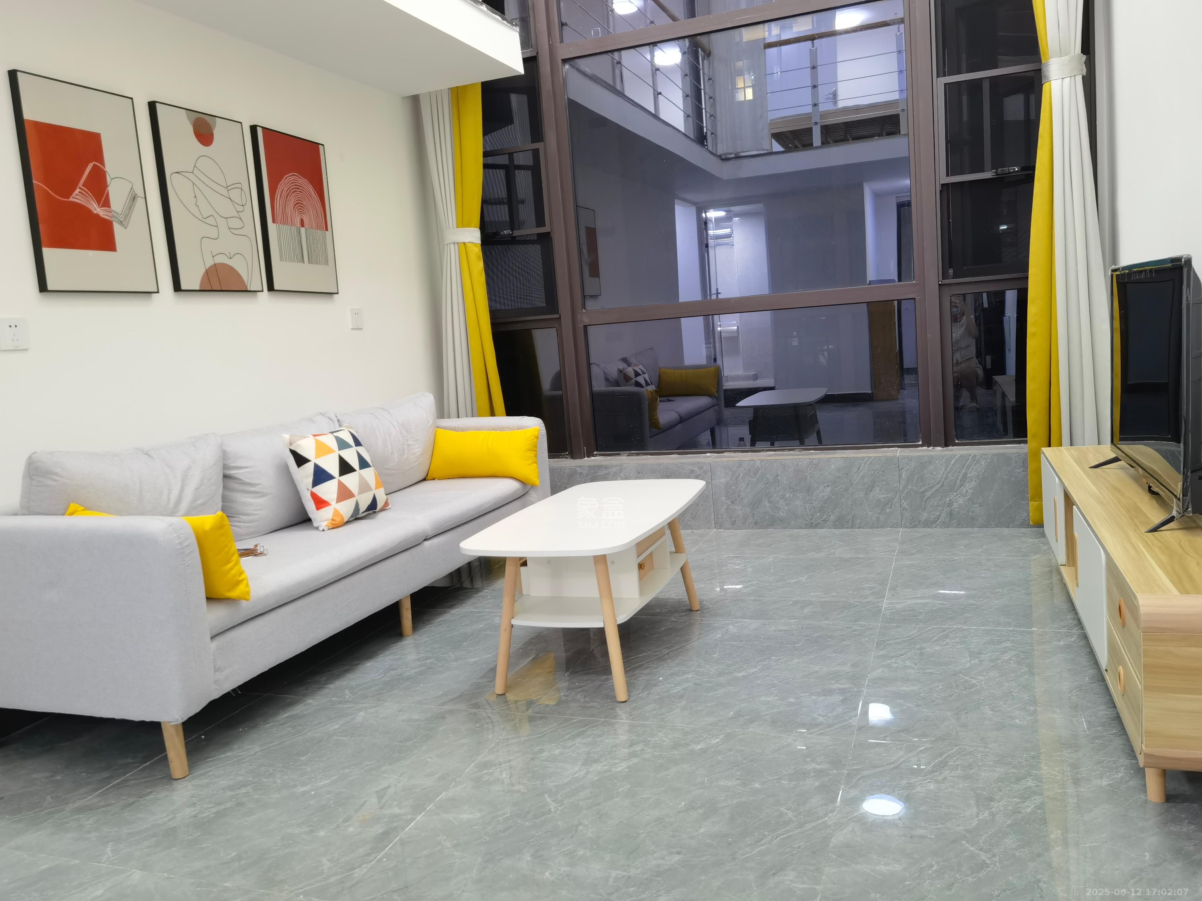 湘水郡(兴旺小爱同学) 2室2厅1卫 1600.0元/月 湘水郡(兴旺小爱同学) 2室2厅1卫 1600.0元/月室内图