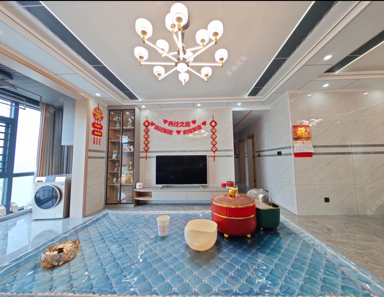 滨江水岸 3室2厅2卫 57.8万 滨江水岸 3室2厅2卫 57.8万客厅