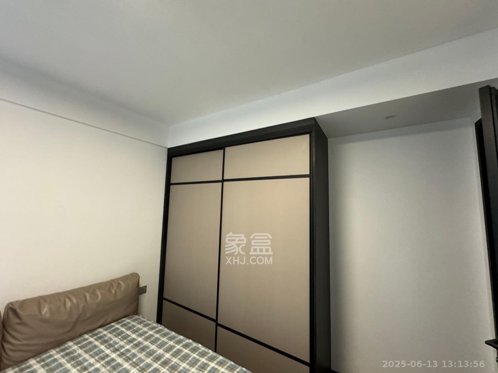 山语城三期  3室2厅1卫    2200.0元/月室内图