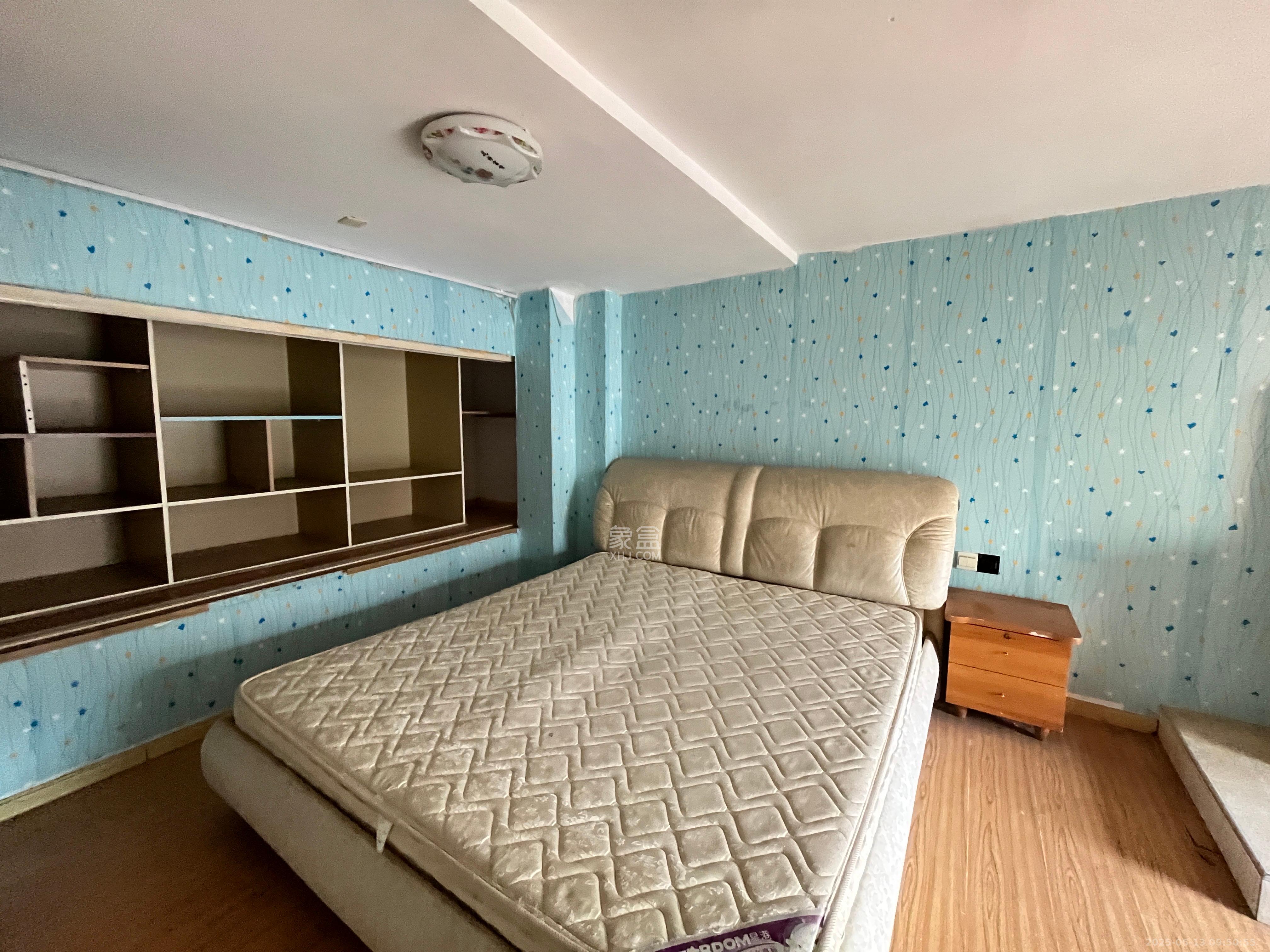 他城(天鸿时代公寓)  1室0厅0卫    1300.0元/月 他城(天鸿时代公寓)  1室0厅0卫    1300.0元/月室内图