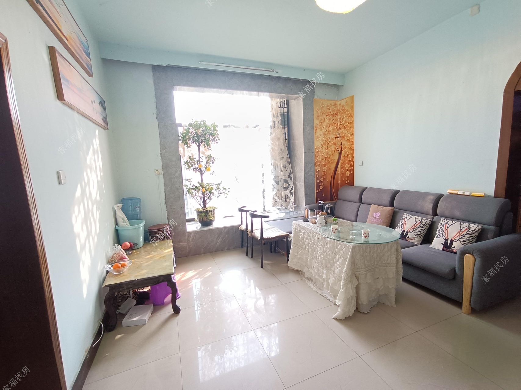 假发厂单位房 3室1厅1卫 31.0万 假发厂单位房 3室1厅1卫 31.0万客厅