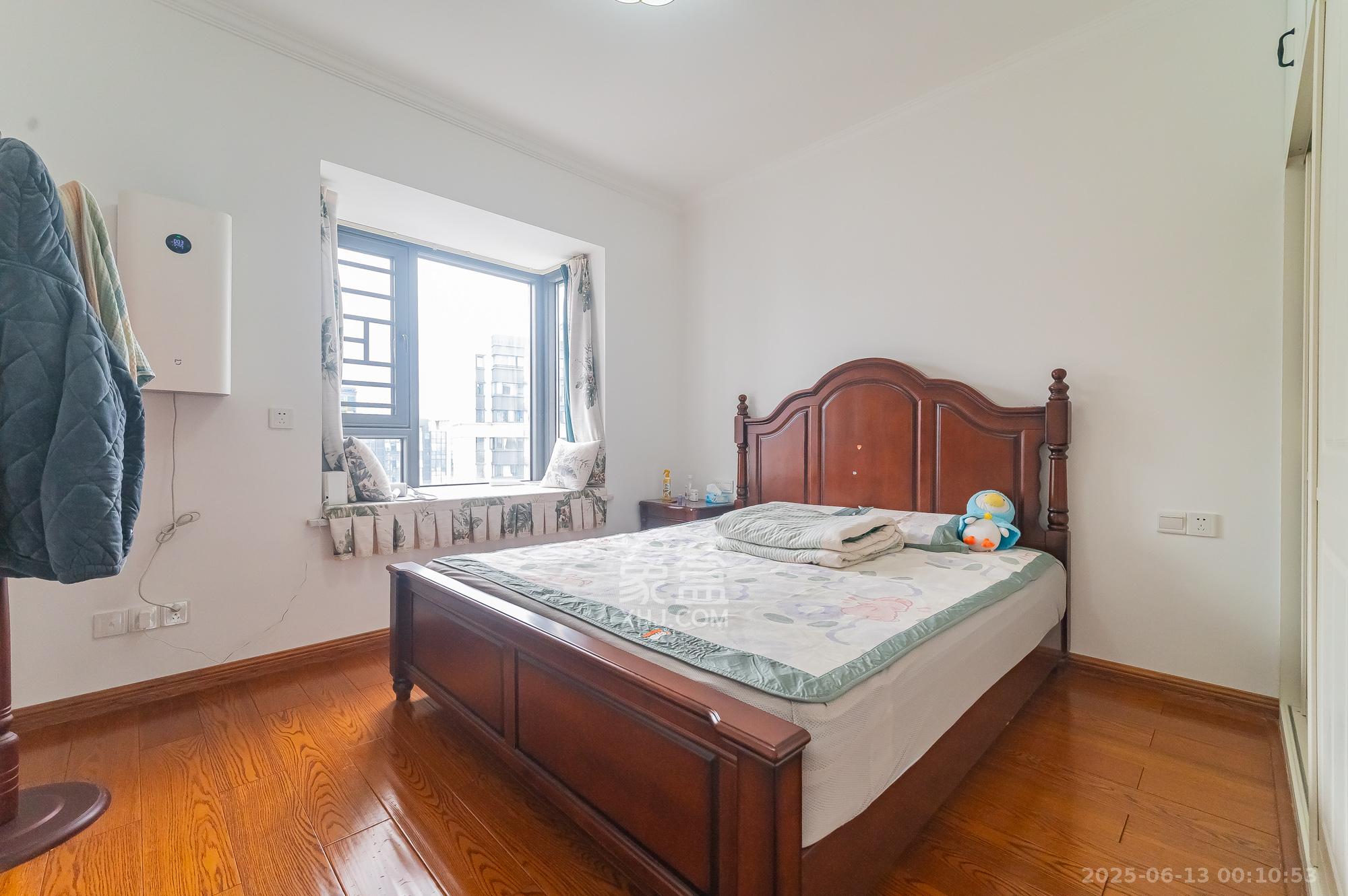 中建悦和城  1室2厅2卫    129.8万 中建悦和城  1室2厅2卫    129.8万卧室