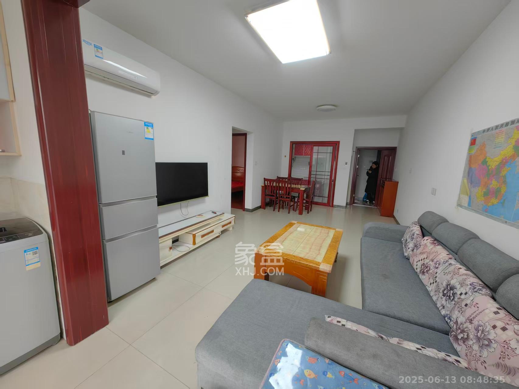 嘉顺苑 4室2厅1卫 2100.0元/月 嘉顺苑 4室2厅1卫 2100.0元/月室内图