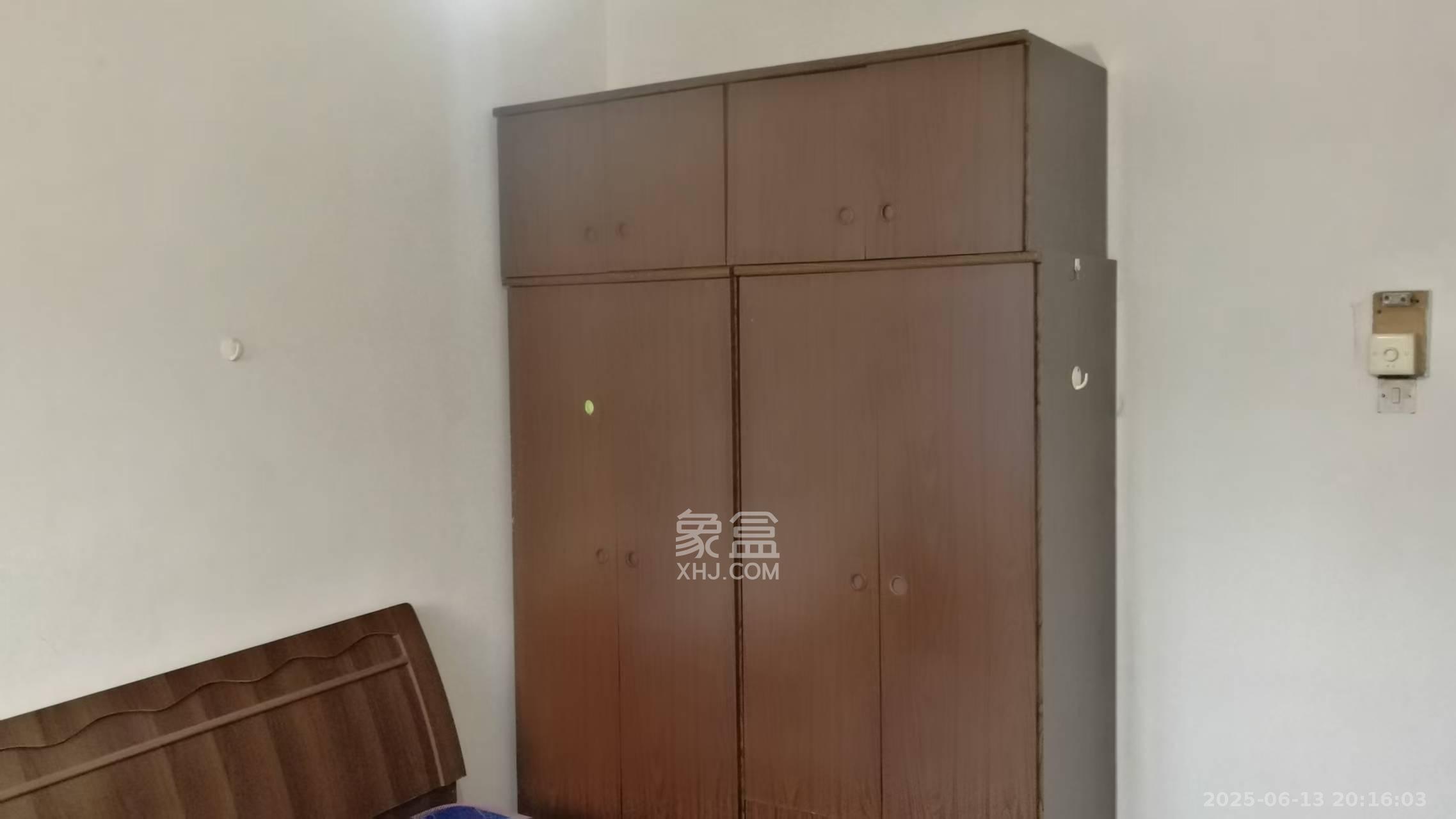 学宫街散盘  3室1厅1卫    1580.0元/月室内图