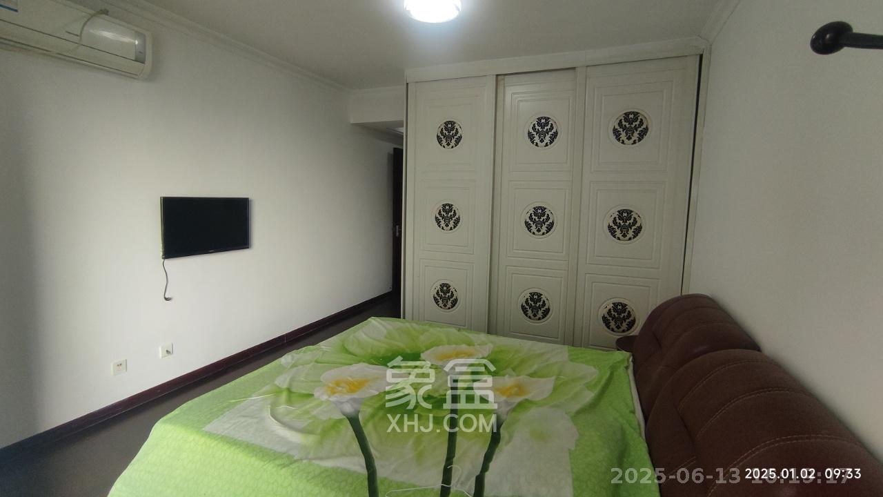 中海国际一期 4室2厅2卫 2300.0元/月 中海国际一期 4室2厅2卫 2300.0元/月室内图