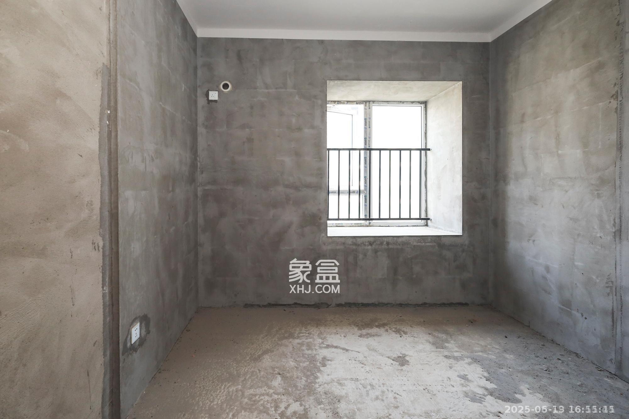 湘诚德峰小区A区 3室2厅2卫 1500.0元/月 湘诚德峰小区A区 3室2厅2卫 1500.0元/月室内图