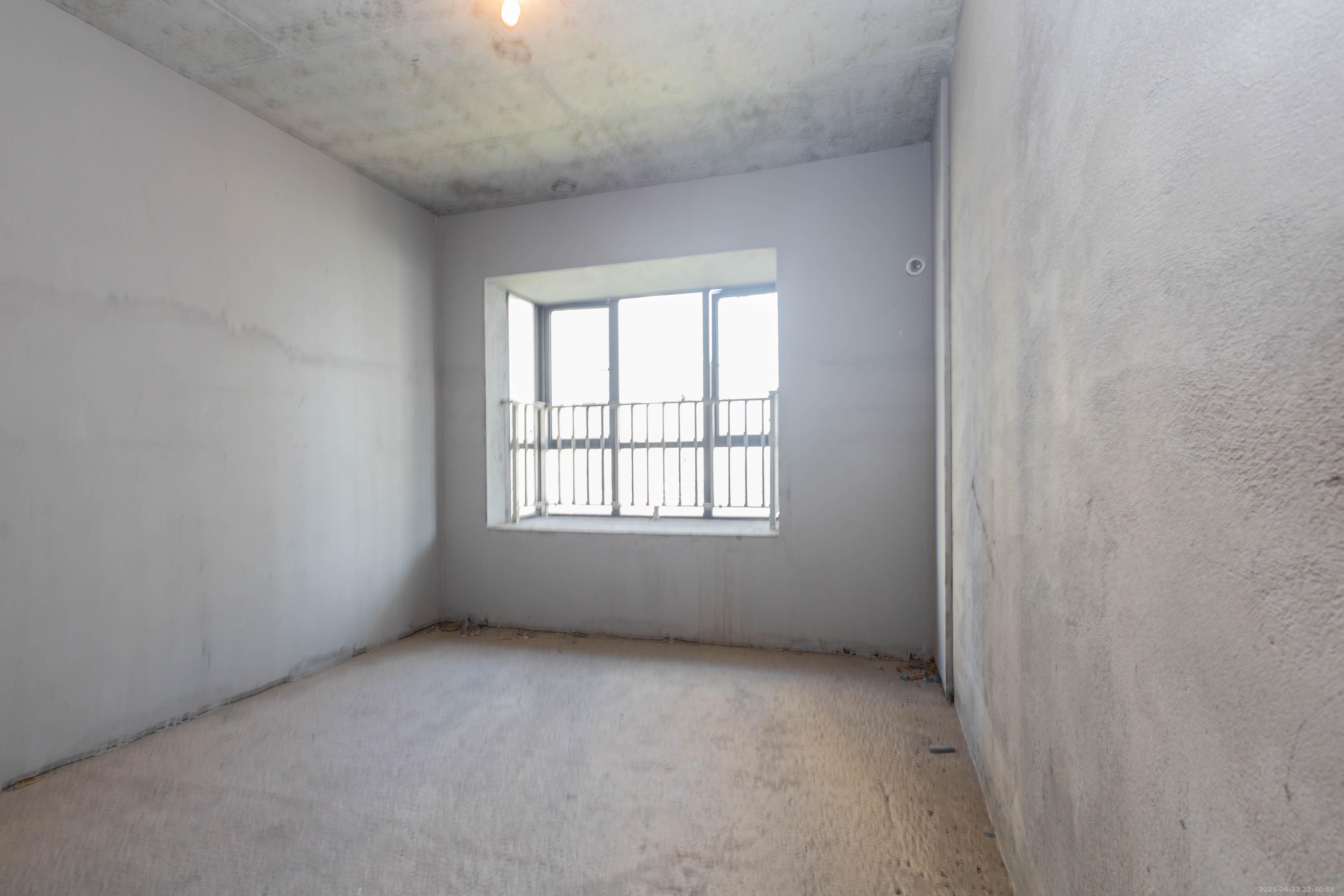 财汇新天地(财汇商务广场) 4室2厅2卫 82.8万 财汇新天地(财汇商务广场) 4室2厅2卫 82.8万卧室