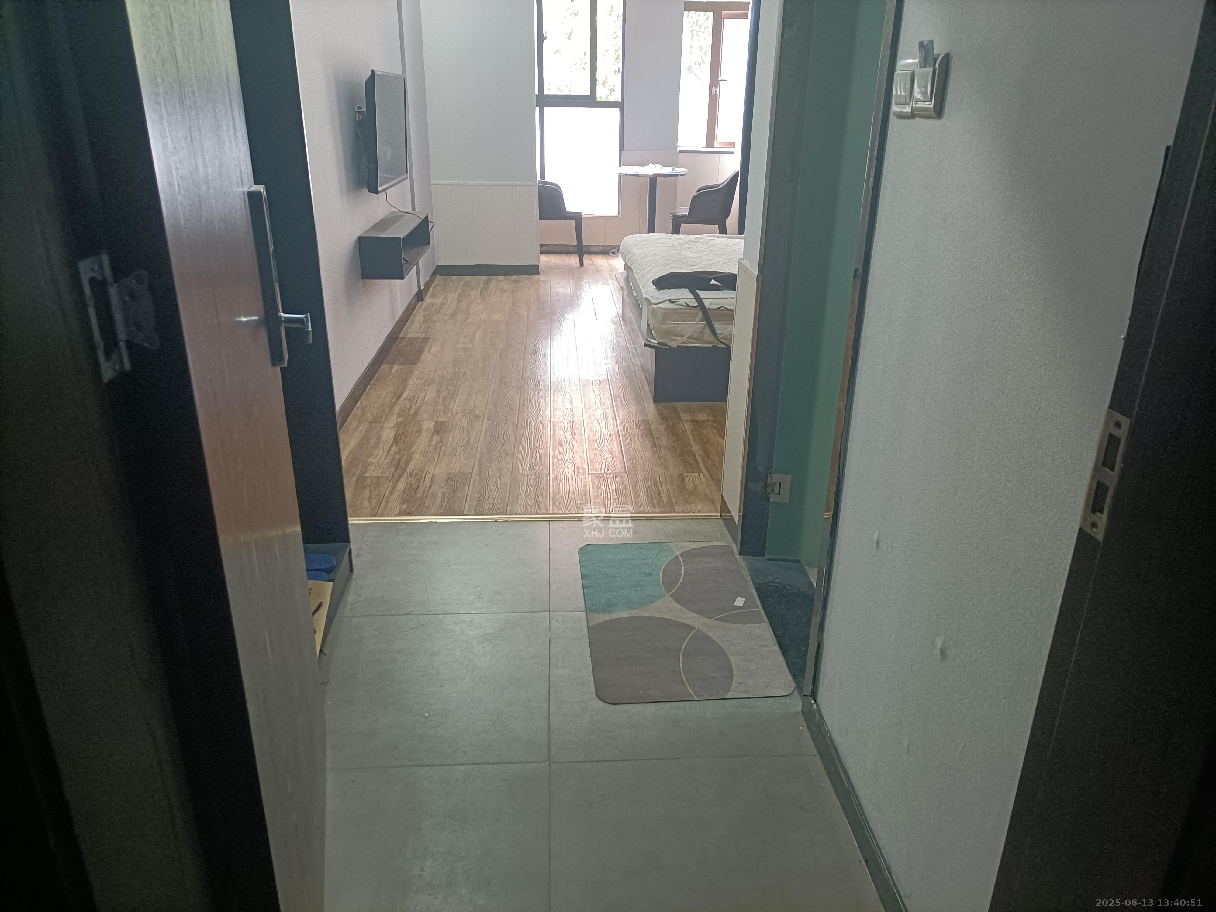 水岸世景  1室1厅1卫   800.00元/月室内图