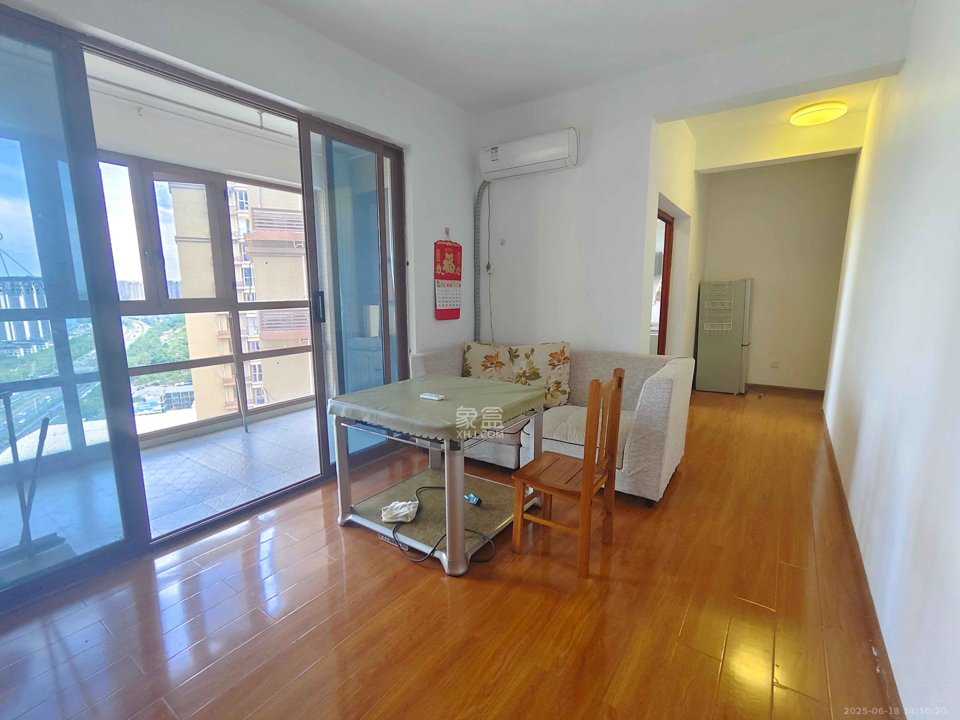 万里时代 2室1厅1卫 2700.0元/月 万里时代 2室1厅1卫 2700.0元/月室内图