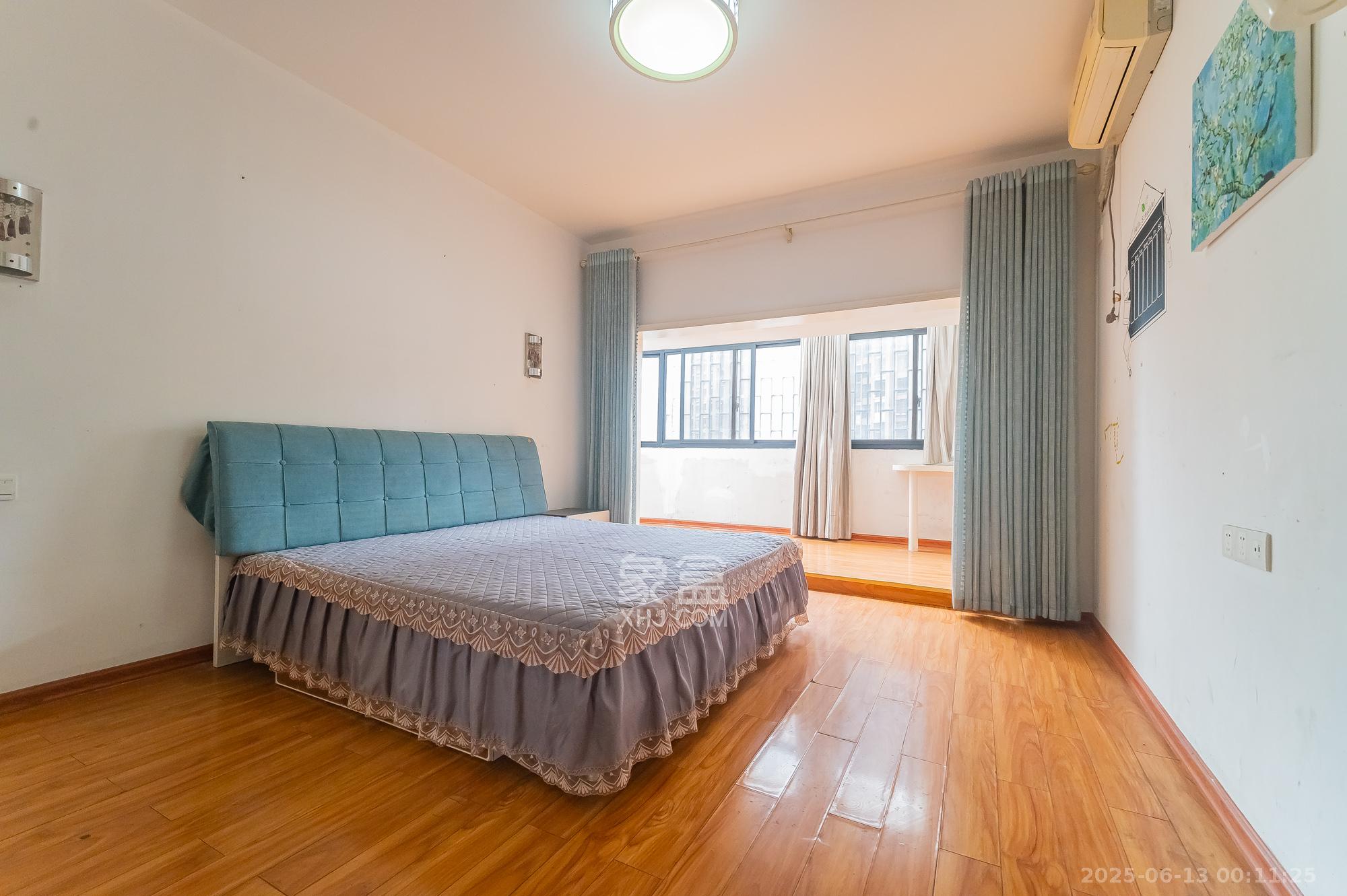 幸福里润城(幸福里二期) 4室2厅2卫 79.0万 幸福里润城(幸福里二期) 4室2厅2卫 79.0万卧室