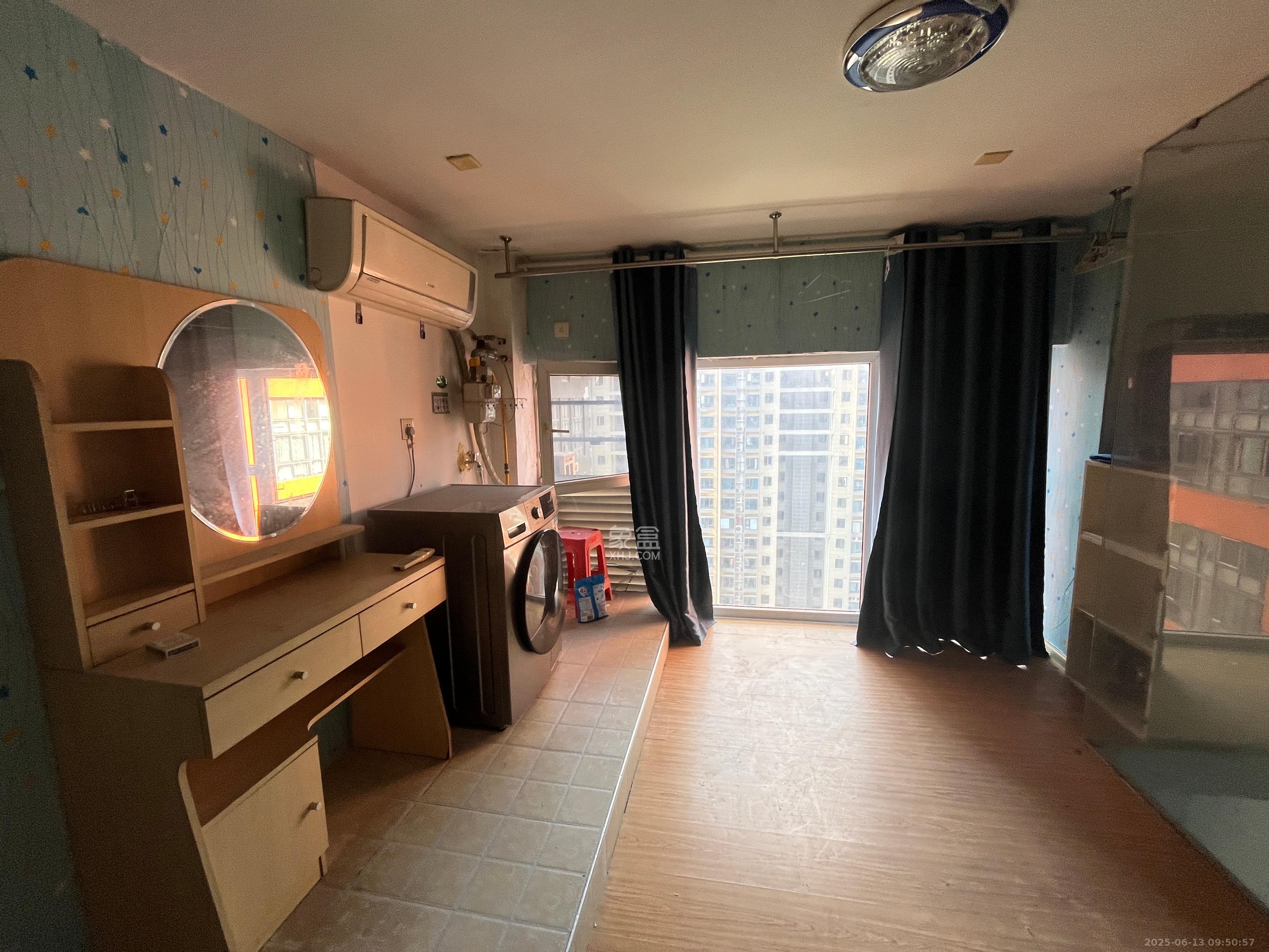 他城(天鸿时代公寓)  1室0厅0卫    1300.0元/月 他城(天鸿时代公寓)  1室0厅0卫    1300.0元/月室内图