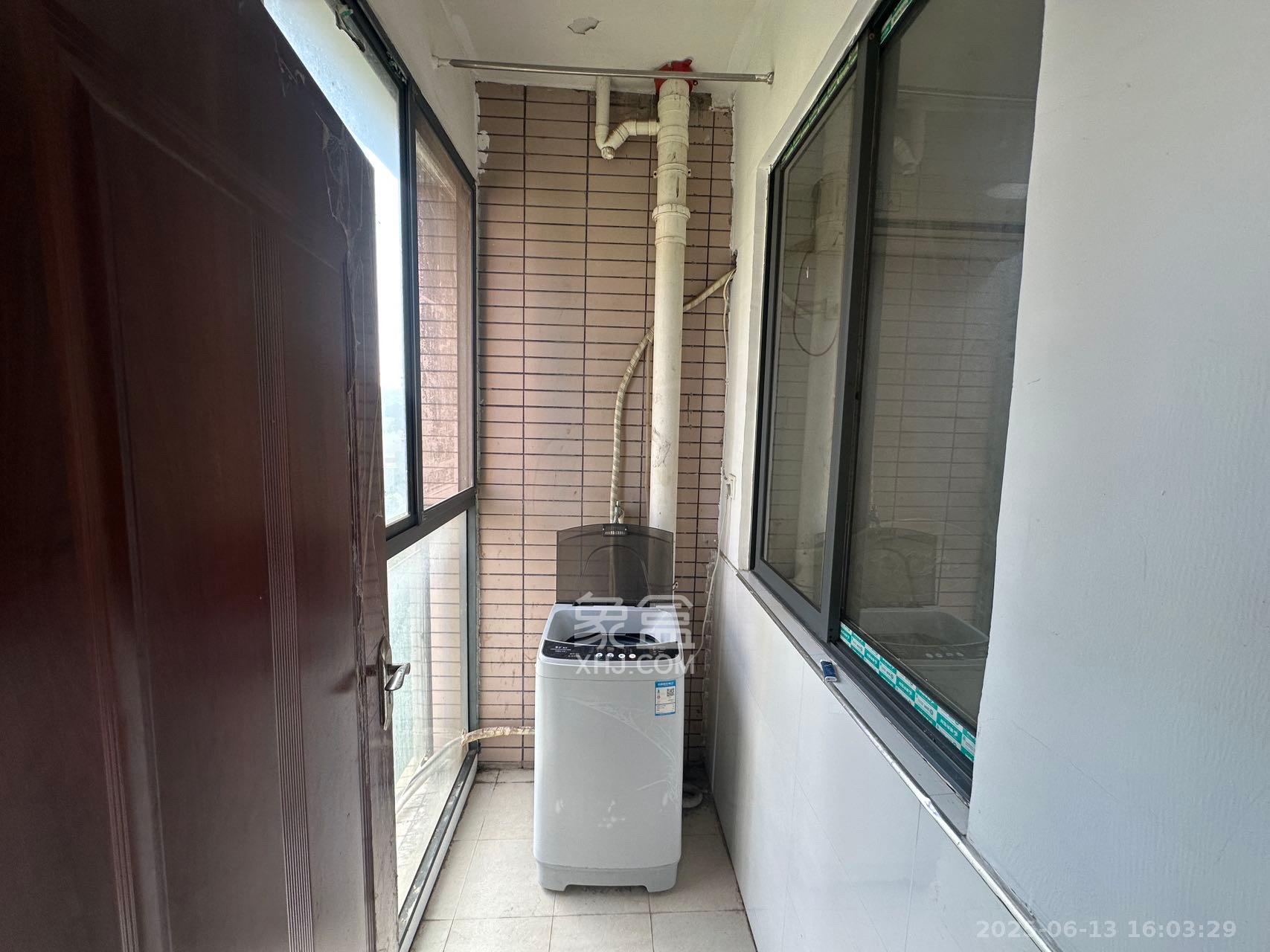 万树丹堤  2室2厅1卫   1600.00元/月室内图