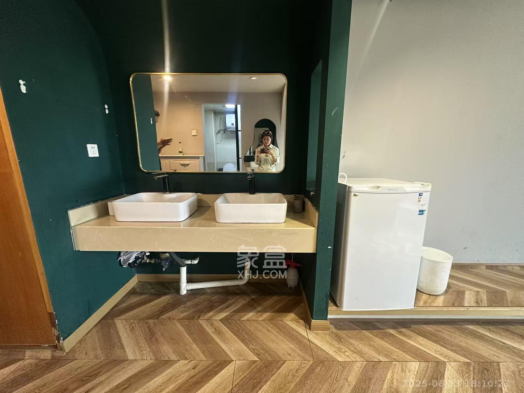 英尚国际 2室1厅1卫 2600.0元/月 英尚国际 2室1厅1卫 2600.0元/月室内图