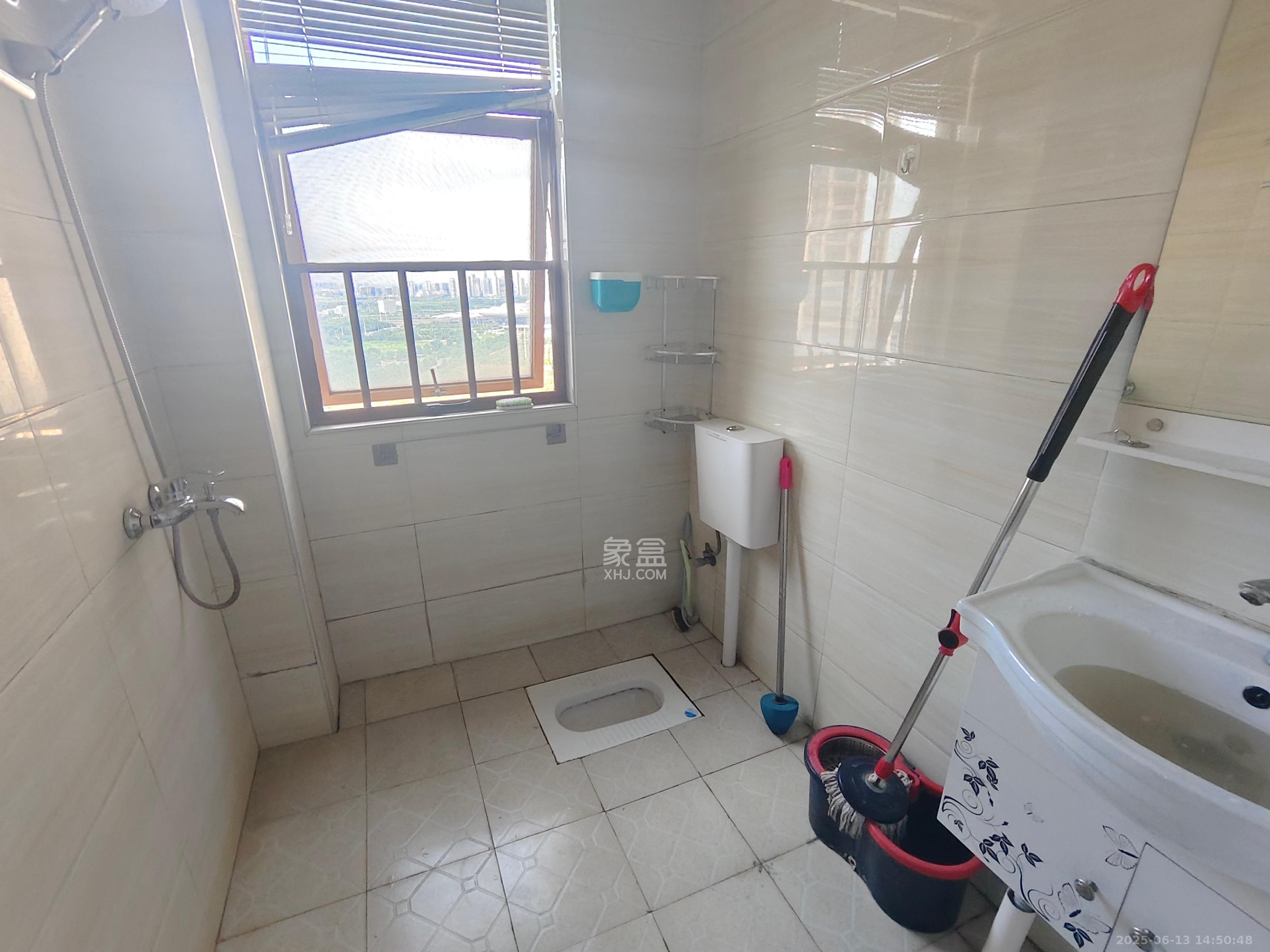 万里时代 2室1厅1卫 2700.0元/月 万里时代 2室1厅1卫 2700.0元/月室内图