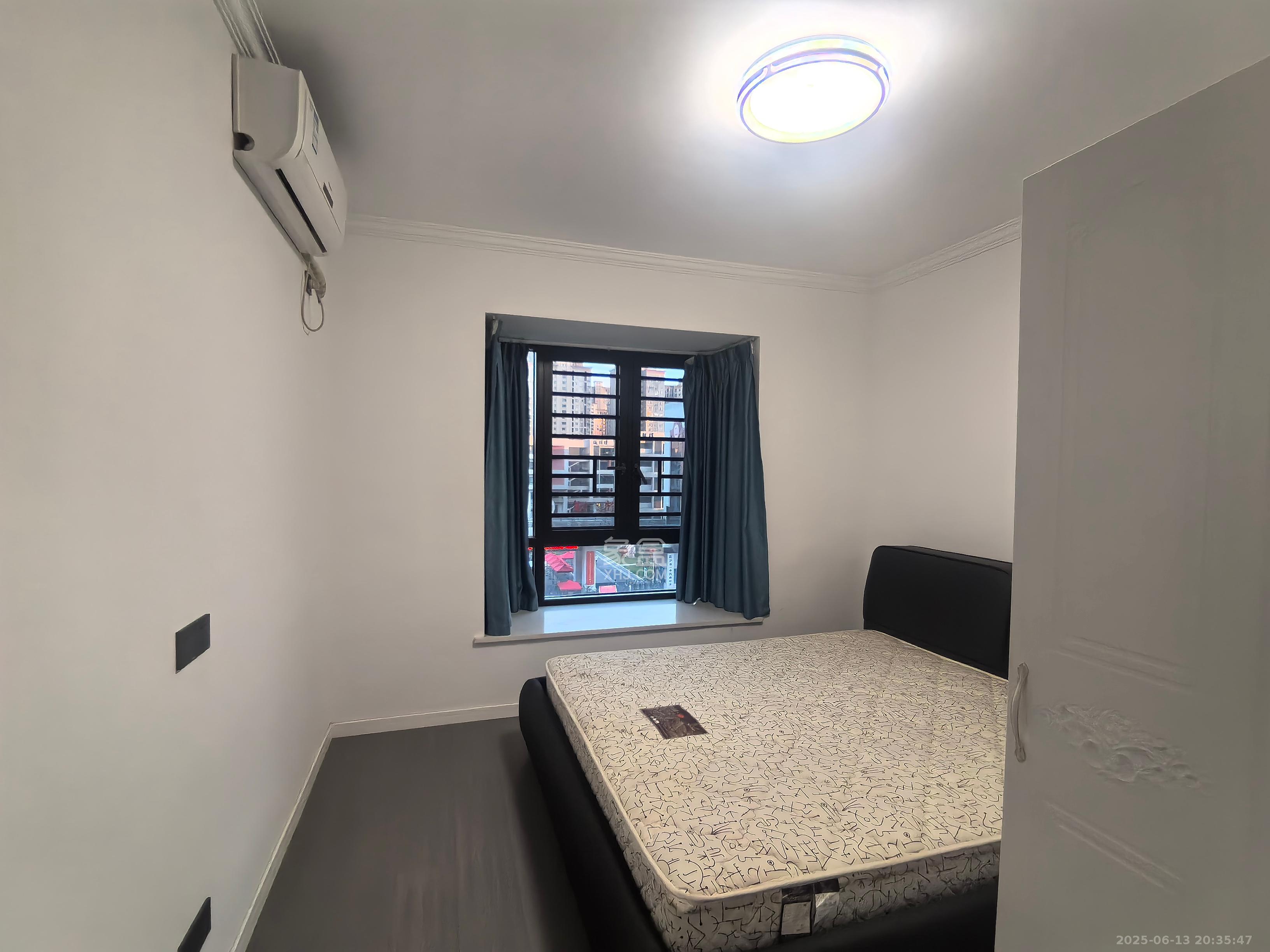 凯富南方鑫城 4室2厅2卫 3500.0元/月 凯富南方鑫城 4室2厅2卫 3500.0元/月室内图