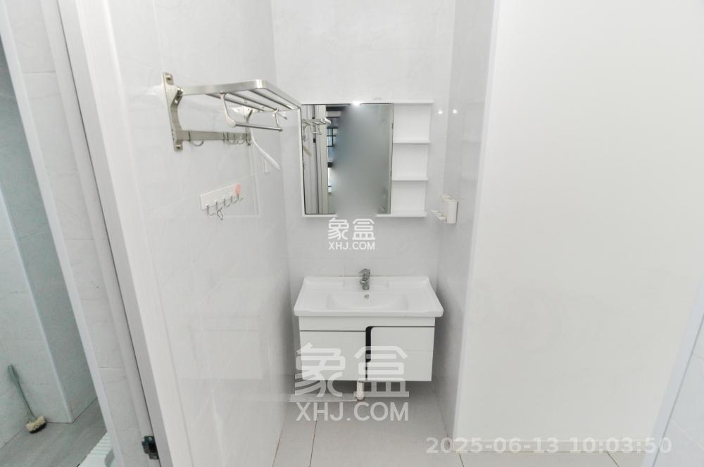 佳兆业云顶梅溪湖（佳兆业梅溪荟）  3室2厅1卫   3500.00元/月室内图