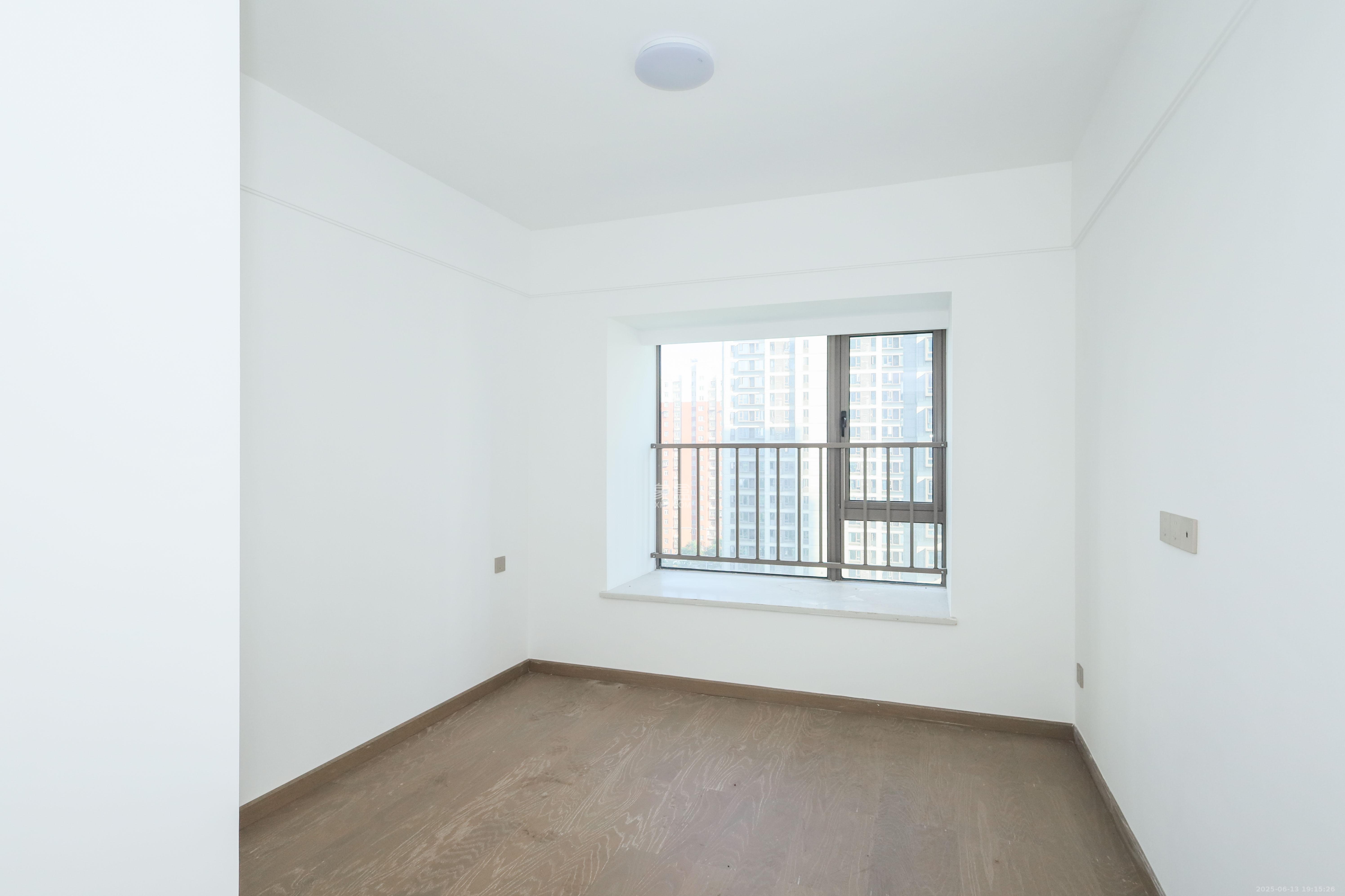 长沙溪山悦  4室2厅2卫    115.0万 长沙溪山悦  4室2厅2卫    115.0万卧室