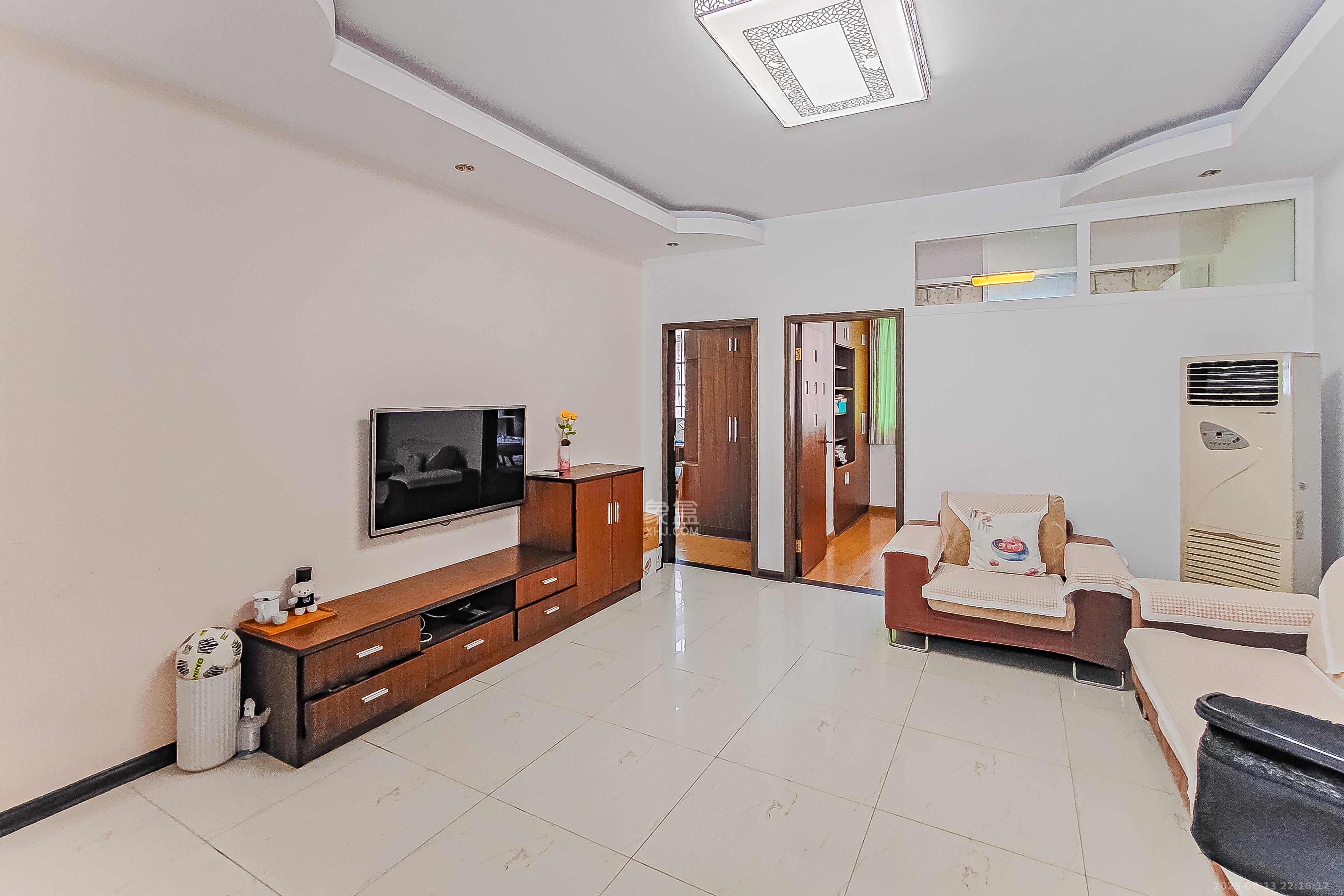 鑫溪大厦 2室1厅1卫 76.0万 鑫溪大厦 2室1厅1卫 76.0万客厅