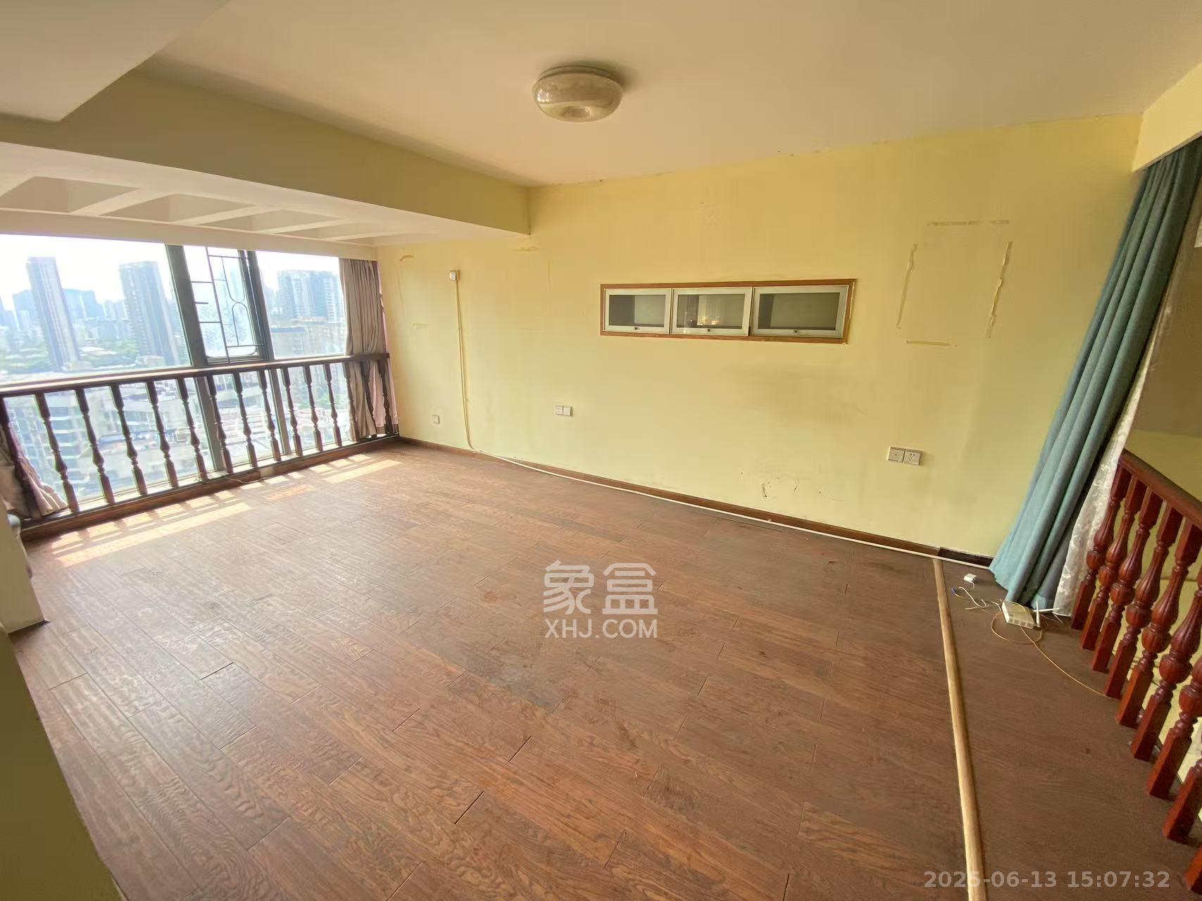 华菱蓝调国际(华菱.香墅美地) 4室2厅3卫 3500.0元/月 华菱蓝调国际(华菱.香墅美地) 4室2厅3卫 3500.0元/月室内图