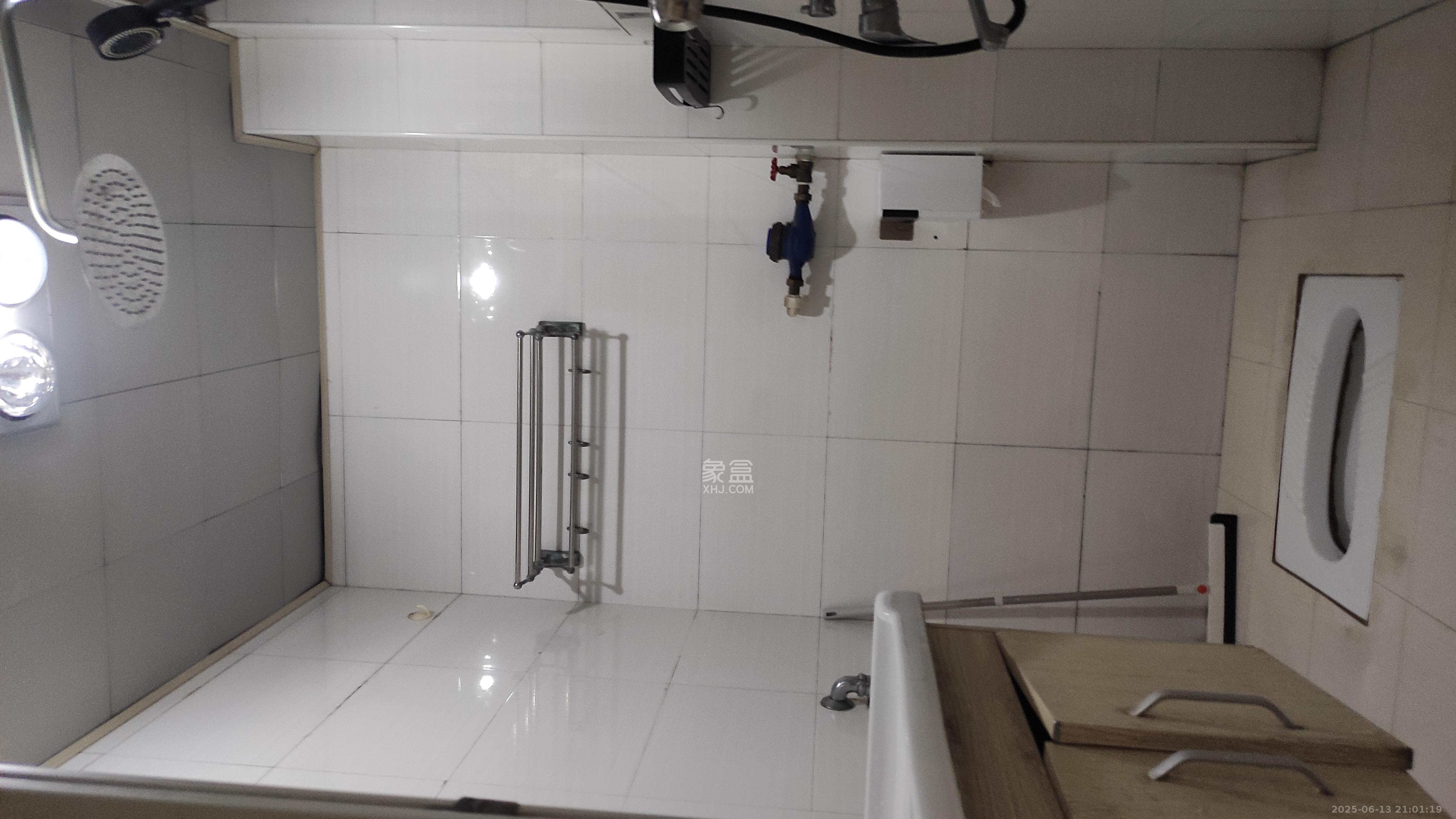 时代天骄  2室2厅1卫   2200.00元/月室内图