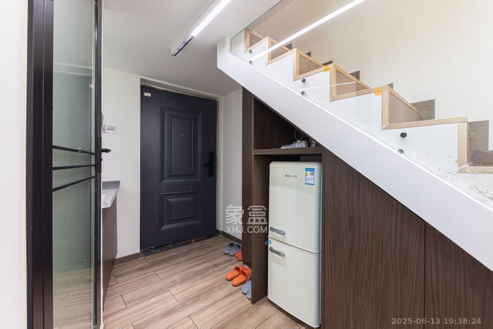 富兴时代御城  2室1厅1卫    3200.0元/月室内图