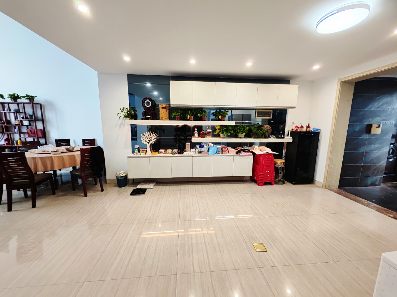 紫苑江岸  5室2厅3卫   89.80万室内图