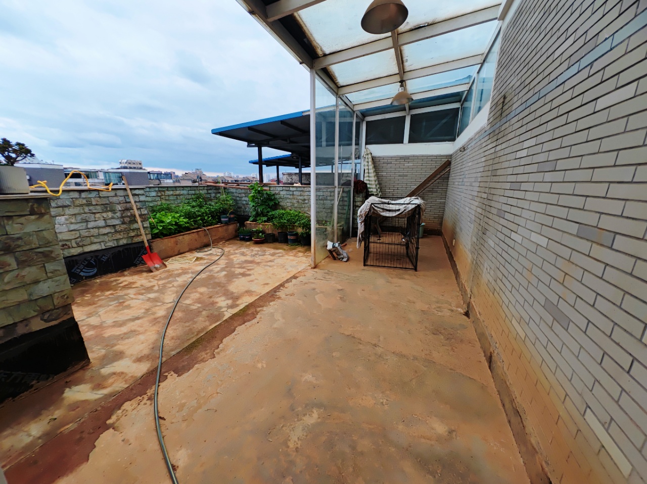 紫苑江岸 5室2厅3卫 85.0万 紫苑江岸 5室2厅3卫 85.0万室内图