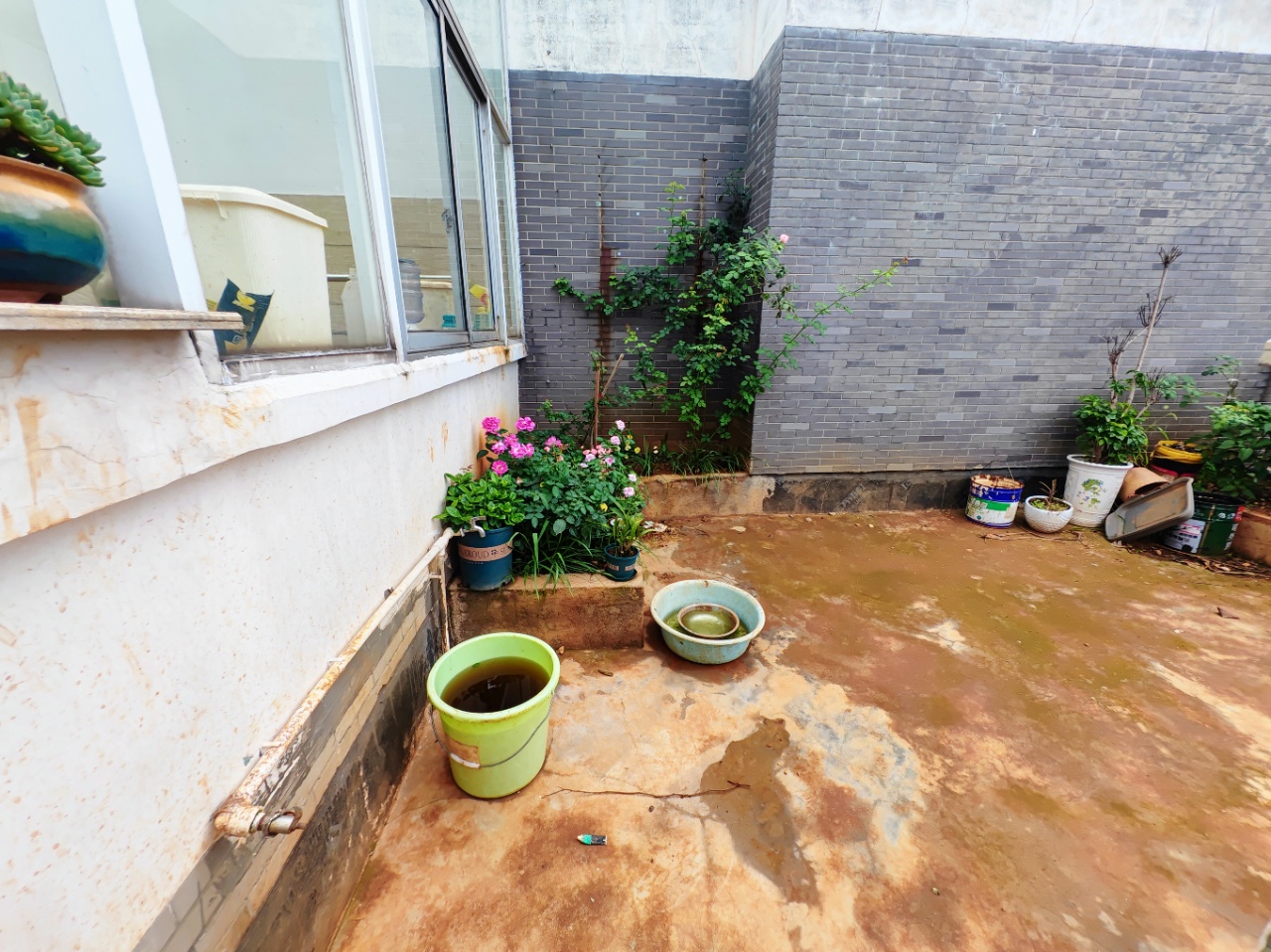 紫苑江岸 5室2厅3卫 85.0万 紫苑江岸 5室2厅3卫 85.0万室内图