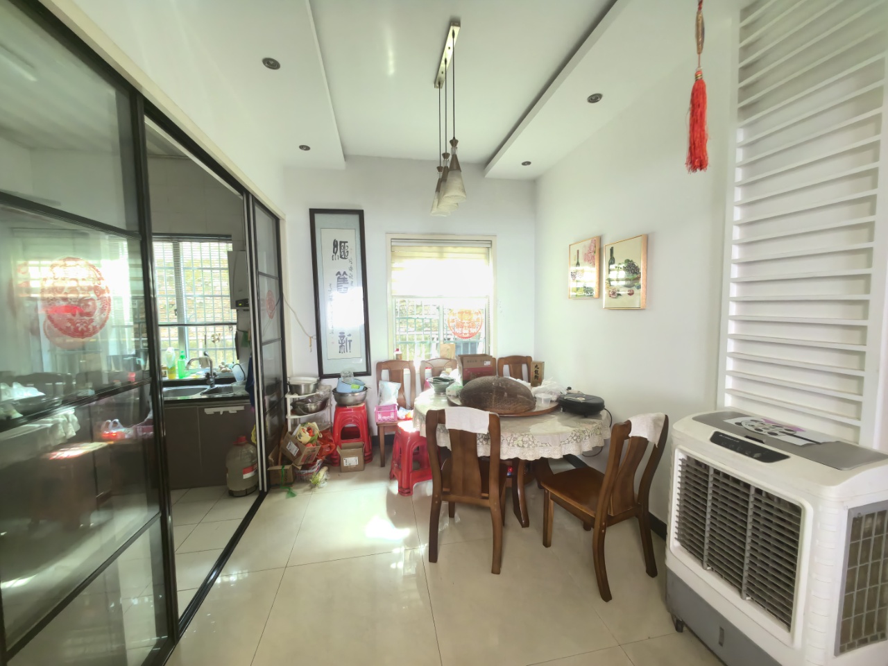 碧玉花园别墅 4室3厅4卫 108.0万 碧玉花园别墅 4室3厅4卫 108.0万室内图