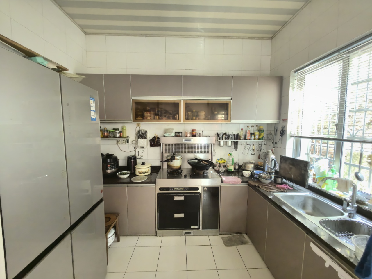 碧玉花园别墅 4室3厅4卫 108.0万 碧玉花园别墅 4室3厅4卫 108.0万室内图