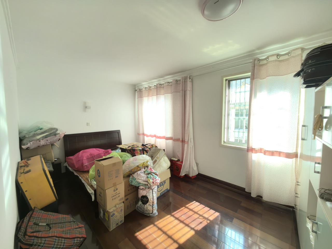 碧玉花园别墅 4室3厅4卫 108.0万 碧玉花园别墅 4室3厅4卫 108.0万室内图