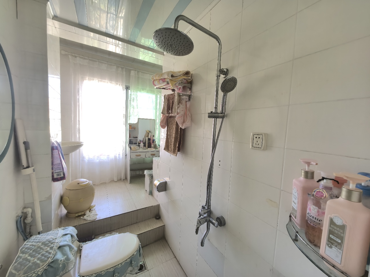 碧玉花园别墅 4室3厅4卫 108.0万 碧玉花园别墅 4室3厅4卫 108.0万室内图