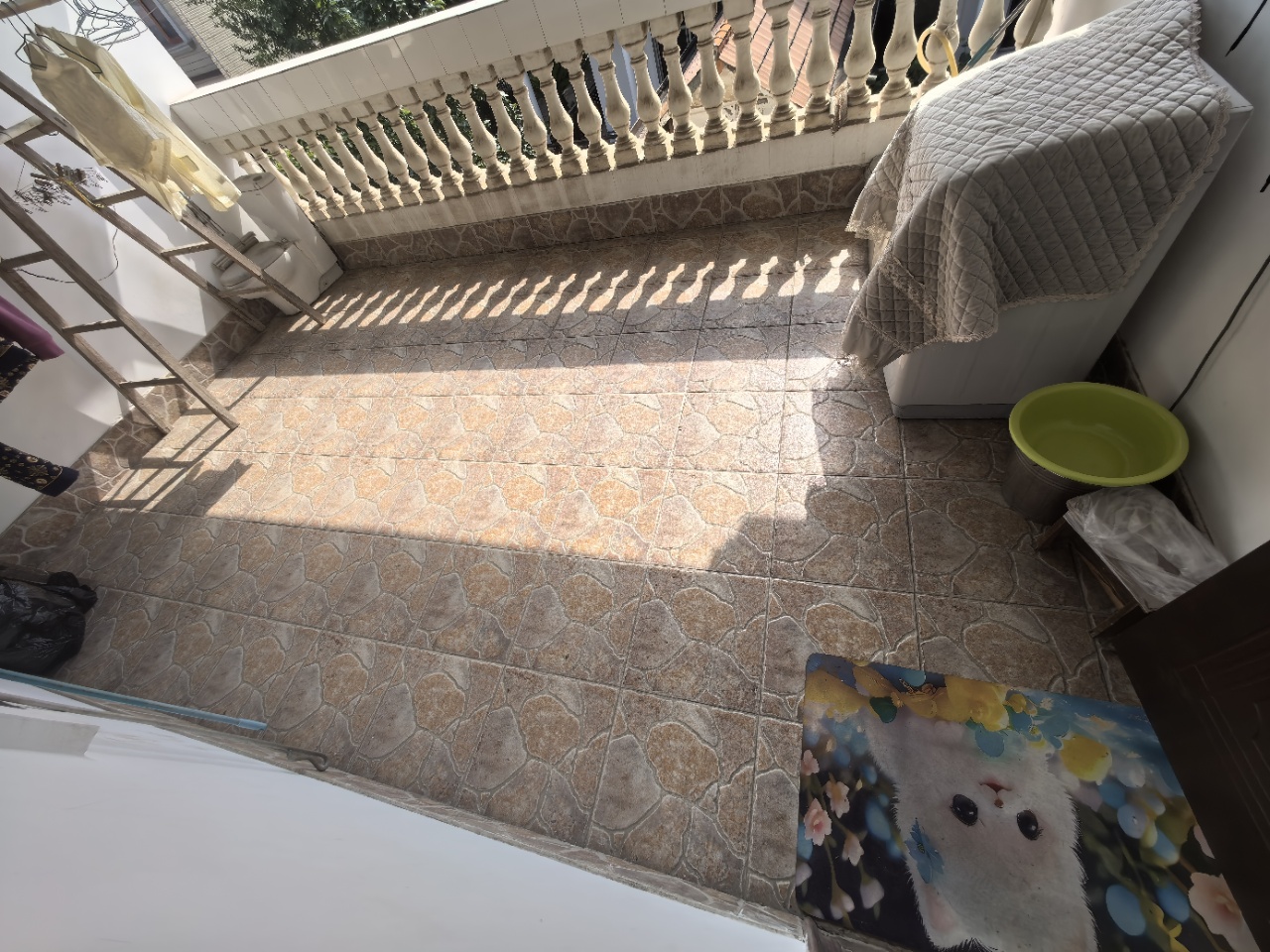 碧玉花园别墅 4室3厅4卫 108.0万 碧玉花园别墅 4室3厅4卫 108.0万室内图