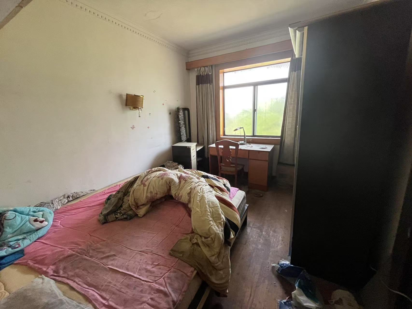 工学院翠湖村  4室2厅2卫    24.0万 工学院翠湖村  4室2厅2卫    24.0万室内图