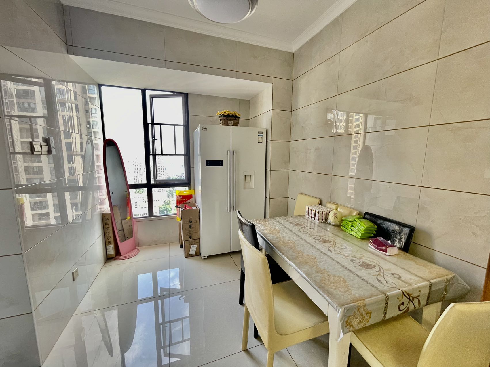 山水洲城华晨第一城 3室2厅1卫 68.8万 山水洲城华晨第一城 3室2厅1卫 68.8万室内图