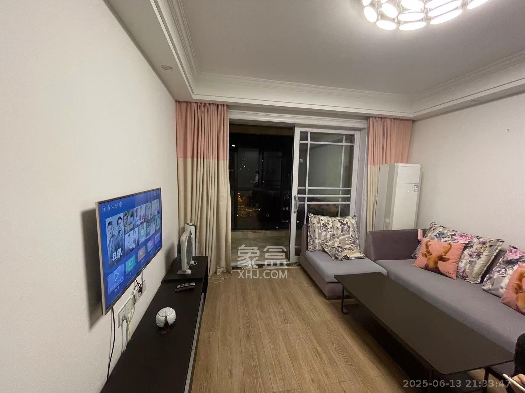 剑桥名门  2室2厅1卫    2400.0元/月 剑桥名门  2室2厅1卫    2400.0元/月室内图