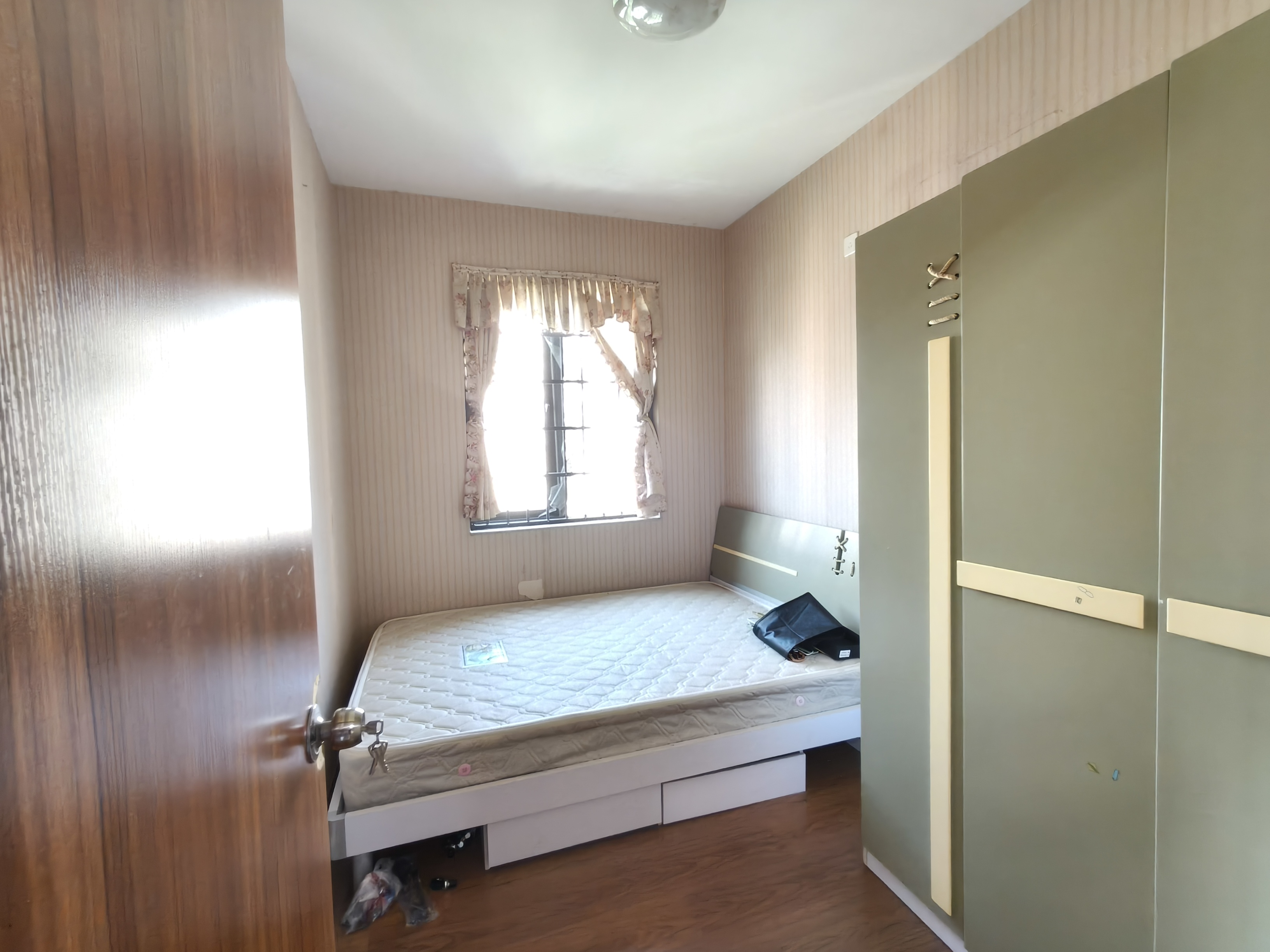 蓝色港湾 2室2厅1卫 1300.0元/月 蓝色港湾 2室2厅1卫 1300.0元/月室内图