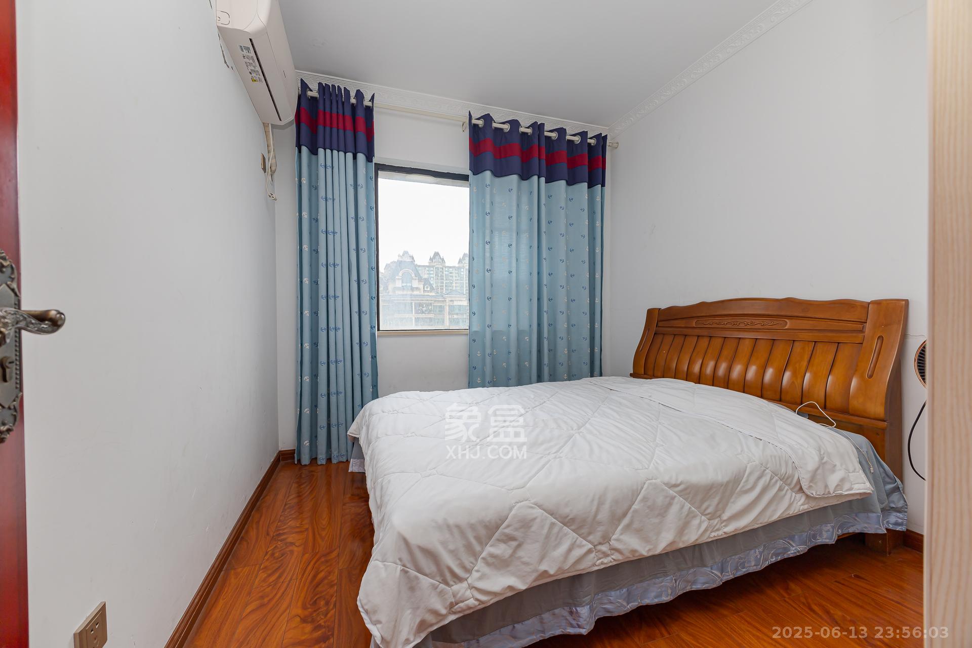 润和之悦（金泽园）  4室2厅2卫    105.0万卧室