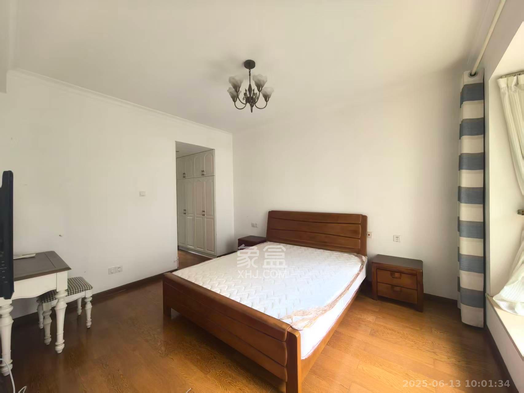 鑫远熙山 4室2厅2卫 3200.0元/月 鑫远熙山 4室2厅2卫 3200.0元/月室内图