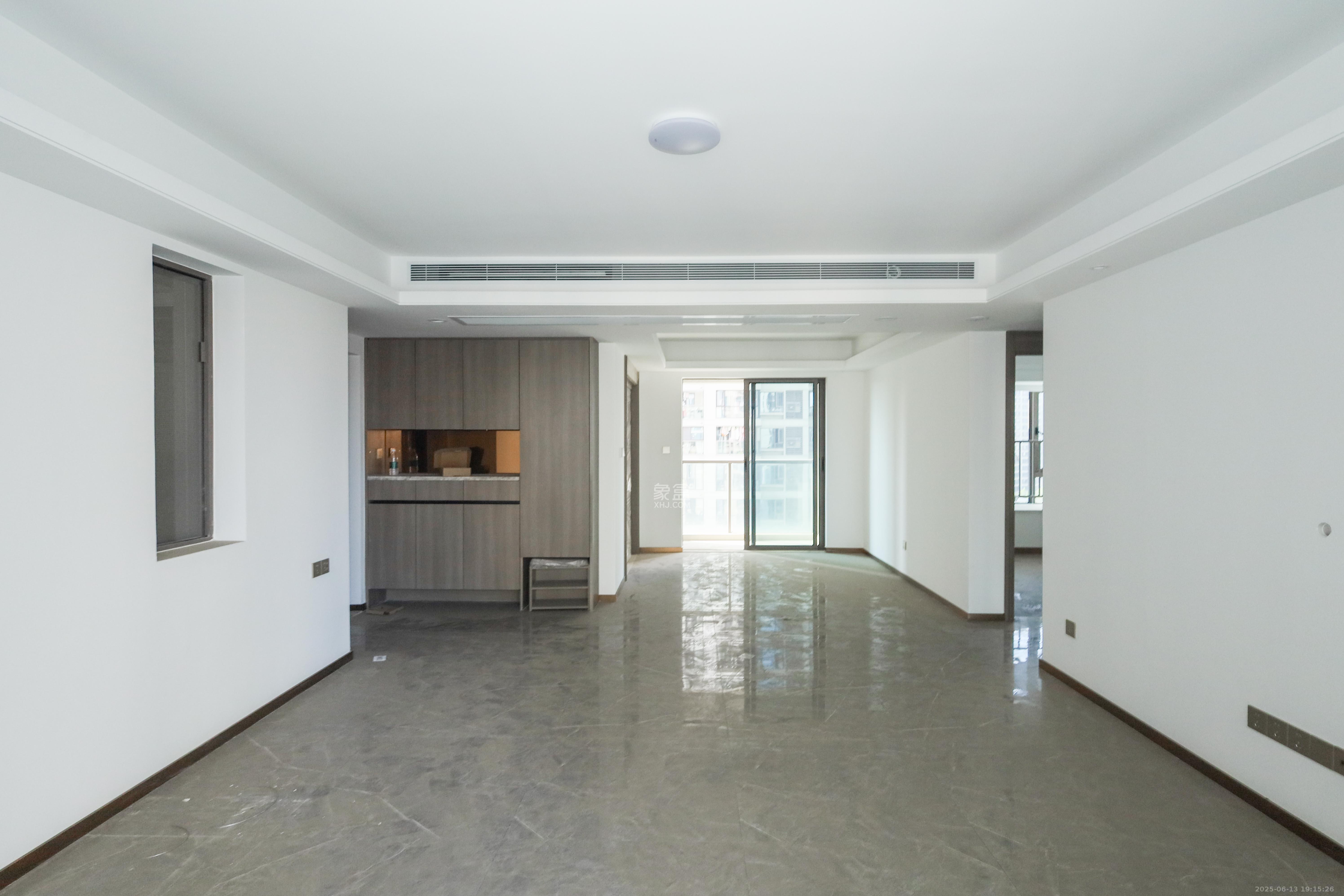 长沙溪山悦  4室2厅2卫    115.0万 长沙溪山悦  4室2厅2卫    115.0万客厅