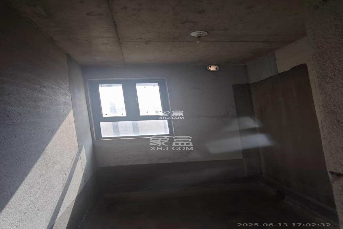 荣盛城 3室2厅2卫 900.0元/月 荣盛城 3室2厅2卫 900.0元/月户型图